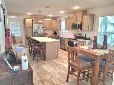 Photo 4 of 20 of home located at 40897 Roselle Loop Zephyrhills, FL 33540