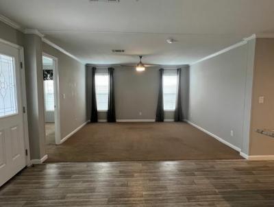 Photo 4 of 26 of home located at 3000 Us Hwy 17/92 W Lot #606 Haines City, FL 33844