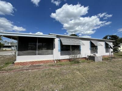 Photo 2 of 20 of home located at 142 Highland Drive Leesburg, FL 34788