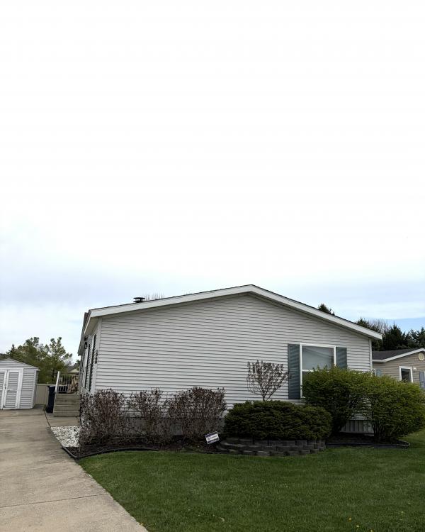 1996 Dutch 17036Y Mobile Home