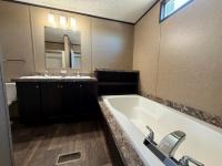 2018 CLAYTON  34F  Home