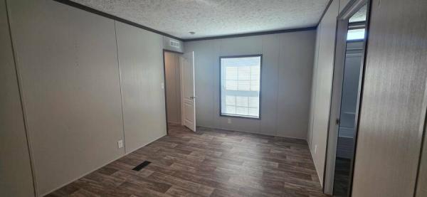2023 270PU16663U  Home