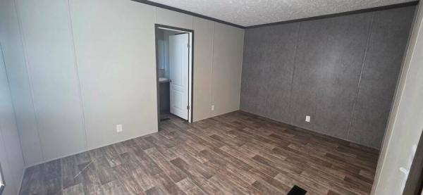 2023 270PU16663U  Home
