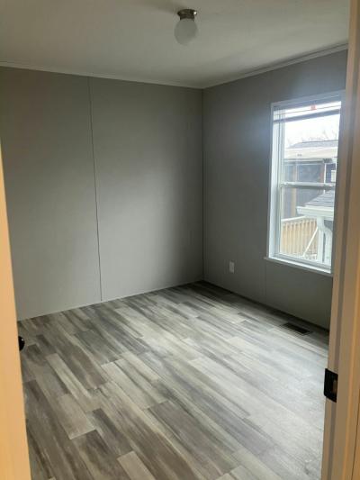 Photo 3 of 4 of home located at 426 W. Touhy Ave #202 Des Plaines, IL 60018