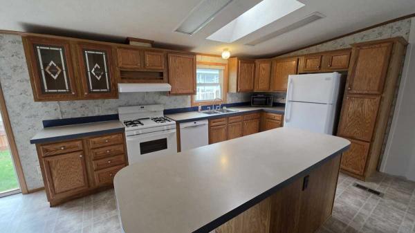 2003 Schult Manufactured Home