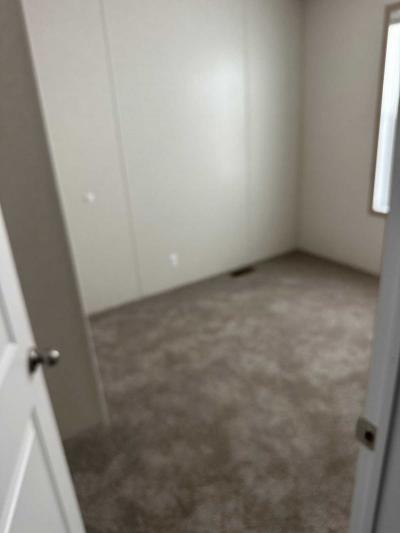 Photo 4 of 6 of home located at 2522 Hedrick Ct Decatur, IL 62526