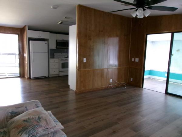 1984 COMM  Home