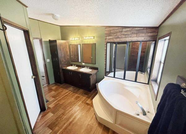 1992 Manufactured Home