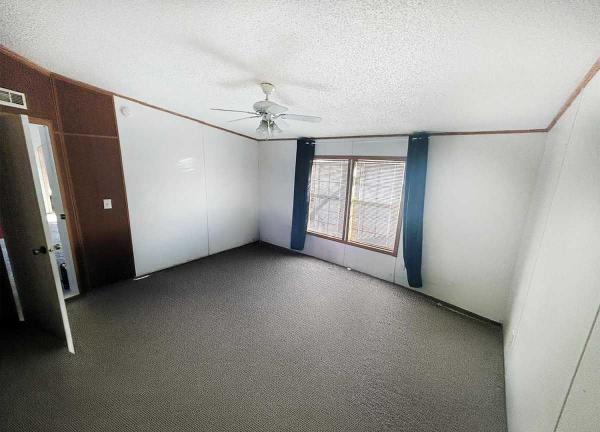 1992 Manufactured Home