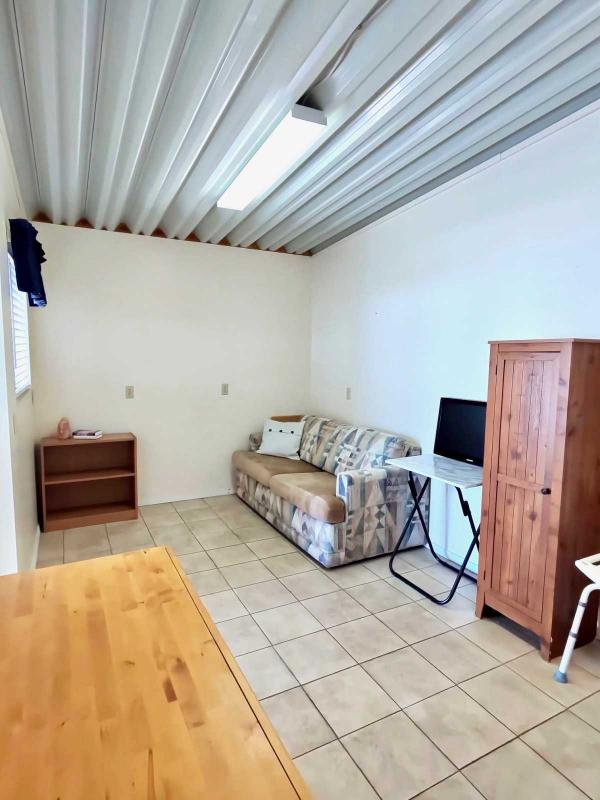 1993 CAVCO Mobile Home