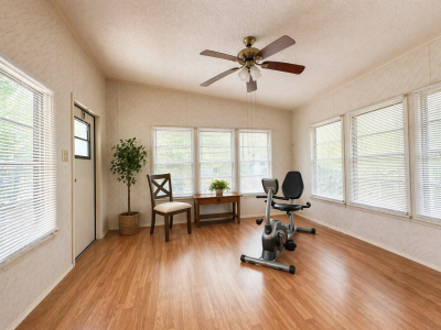 Photo 3 of 8 of home located at 3231 Windjammer Dr. Spring Hill, FL 34607