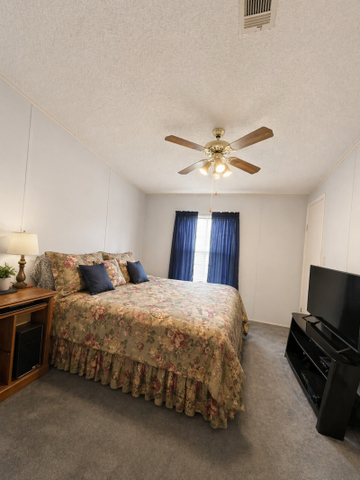 Photo 4 of 8 of home located at 3231 Windjammer Dr. Spring Hill, FL 34607