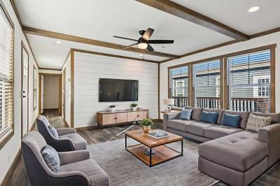 Photo 4 of 12 of home located at 1709 Sidewinder Drive Princeton, TX 75407