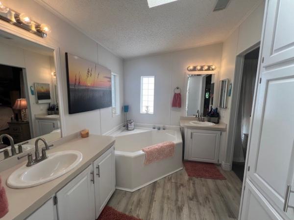 1995 Jacobsen Mobile Home