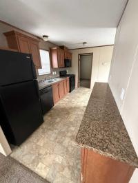 2015 Champion Redman Avantage II (2015 RA167 Manufactured Home