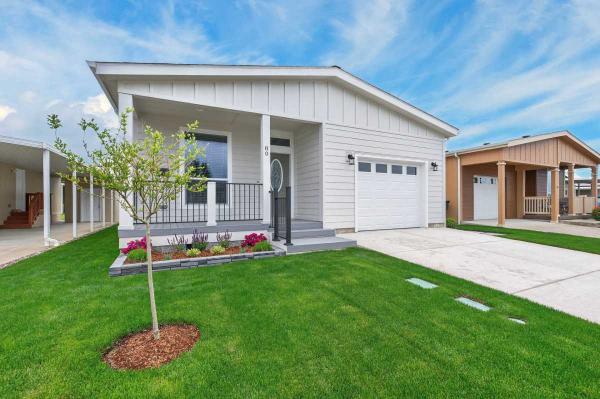 Photo 1 of 2 of home located at 4155 NE Three Mile Ln #80 McMinnville, OR 97128