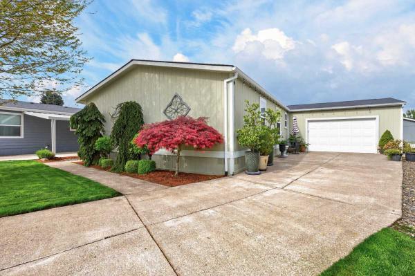 Photo 1 of 2 of home located at 4155 NE Three Mile Ln #89 McMinnville, OR 97128
