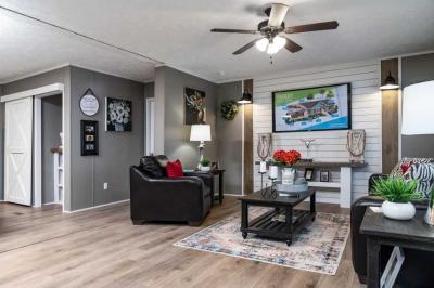 Photo 5 of 9 of home located at 12518 Descanco Cirlce Del Valle, TX 78617