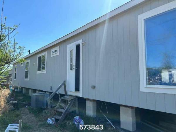 Photo 1 of 1 of home located at Oak Creek Home Center 20305 Interstate 35 S Lytle, TX 78052