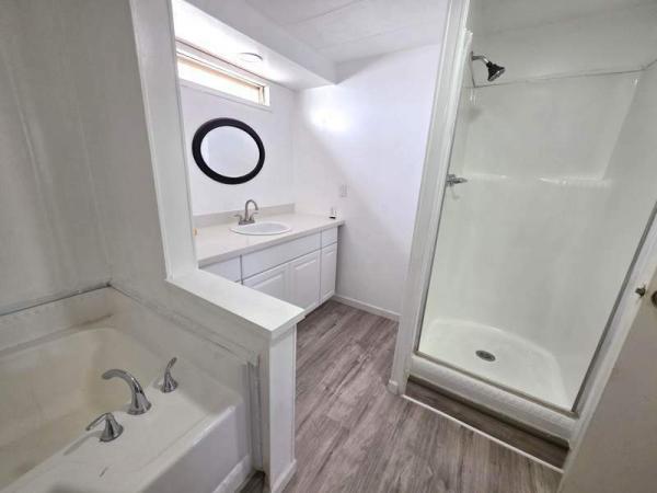 1977 Schult Manufactured Home