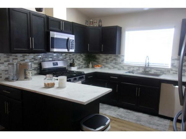 1990 SILVERCREST SILVERWOODS SV34 Manufactured Home