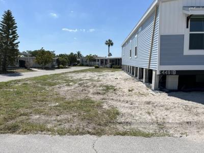 Photo 3 of 6 of home located at 311 Holland Street Ellenton, FL 34222