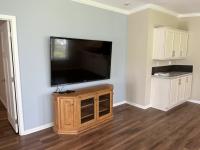 2021 Palm Harbor-Plant City Vero w/Garage, Full Porch Mobile Home