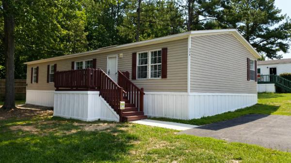 2005 Fleetwood Beacon Hill Mobile Home