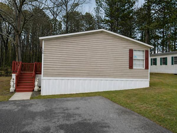 2005 Fleetwood Beacon Hill Mobile Home