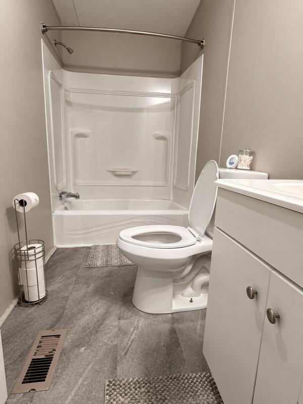 2005 Fleetwood Beacon Hill Mobile Home