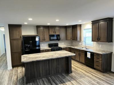 Photo 3 of 10 of home located at 25536 Shinnecock Dr Monee, IL 60449