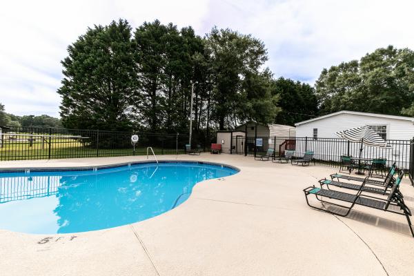 2005 Fleetwood Beacon Hill Mobile Home