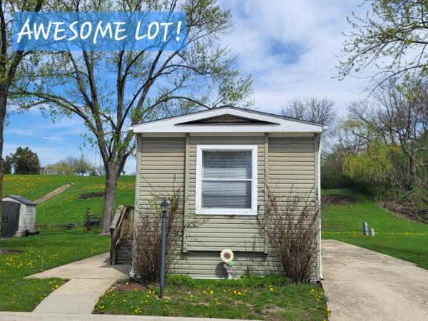 Photo 1 of 2 of home located at 296 Park Lane Elgin, IL 60123