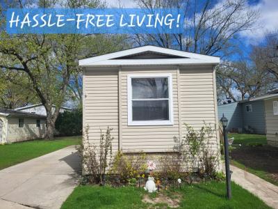 Mobile Home at 1113 Lake Terrace Elgin, IL 60123