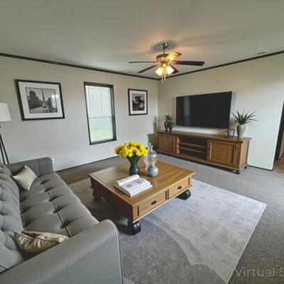 Photo 4 of 32 of home located at 9901 State Road 3 #0027 Muncie, IN 47303