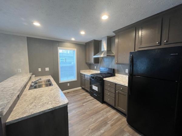 2020 FAIRMONT HOMES 430IN28483A  Home