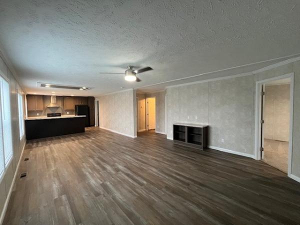 2020 FAIRMONT HOMES 430IN28483A  Home