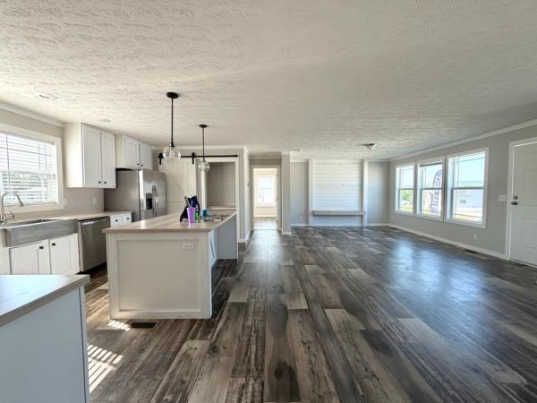 2022 Clayton 84 The Breeze  Home