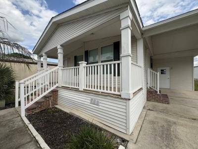 Photo 3 of 4 of home located at 537 Falcon Crest Plant City, FL 33565