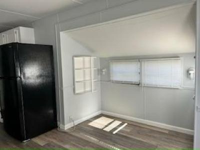 Photo 4 of 11 of home located at 16731 Us-301 #32 Dade City, FL 33523