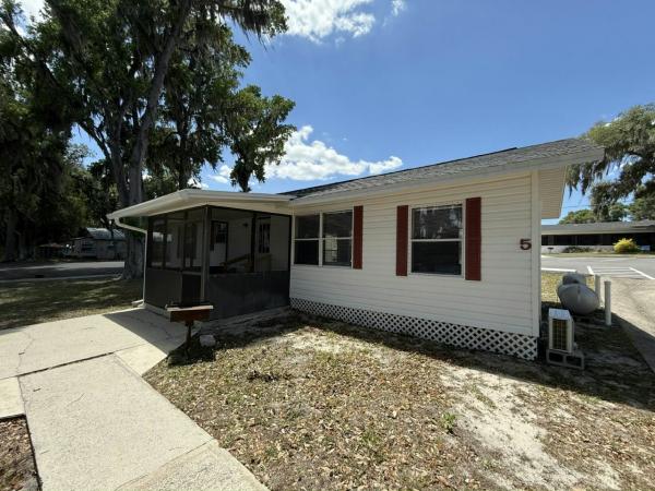COTTAGE Mobile Home For Sale