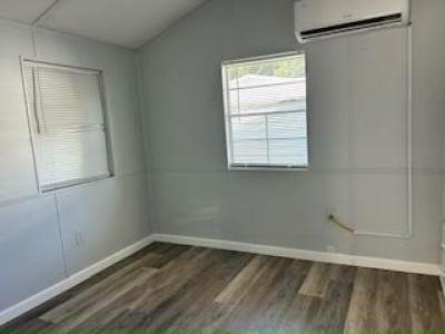 Photo 5 of 10 of home located at 16731 Us-301 #136 Dade City, FL 33523