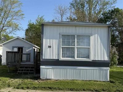 Mobile Home at 20828 Alliger Road Lot #39 Monroeville, IN 46773