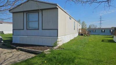 Mobile Home at 9816 Coburg Dr. Fort Wayne, IN 46825