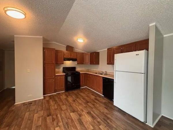 2015 LH166432C  Home