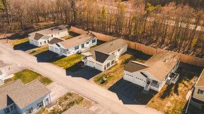 Photo 2 of 38 of home located at 541 Opal Drive Scarborough, ME 04074