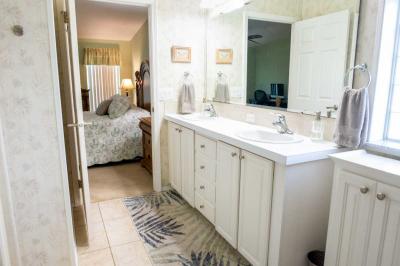 Photo 5 of 6 of home located at 825 Tall Oak Rd Naples, FL 34113