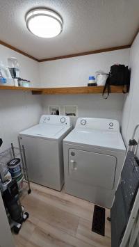 1995 Schult Manufactured Home
