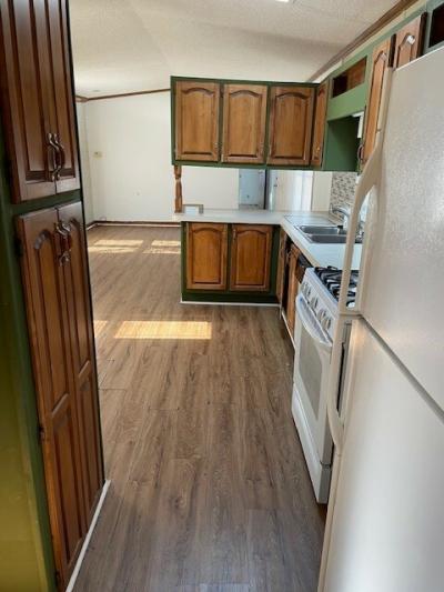 Photo 5 of 10 of home located at 5229 West Michigan Ave., #353 Ypsilanti, MI 48197