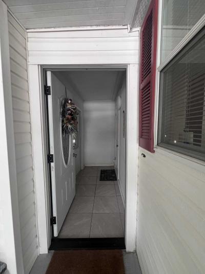 Photo 3 of 25 of home located at 311 Knot Way Deland, FL 32724